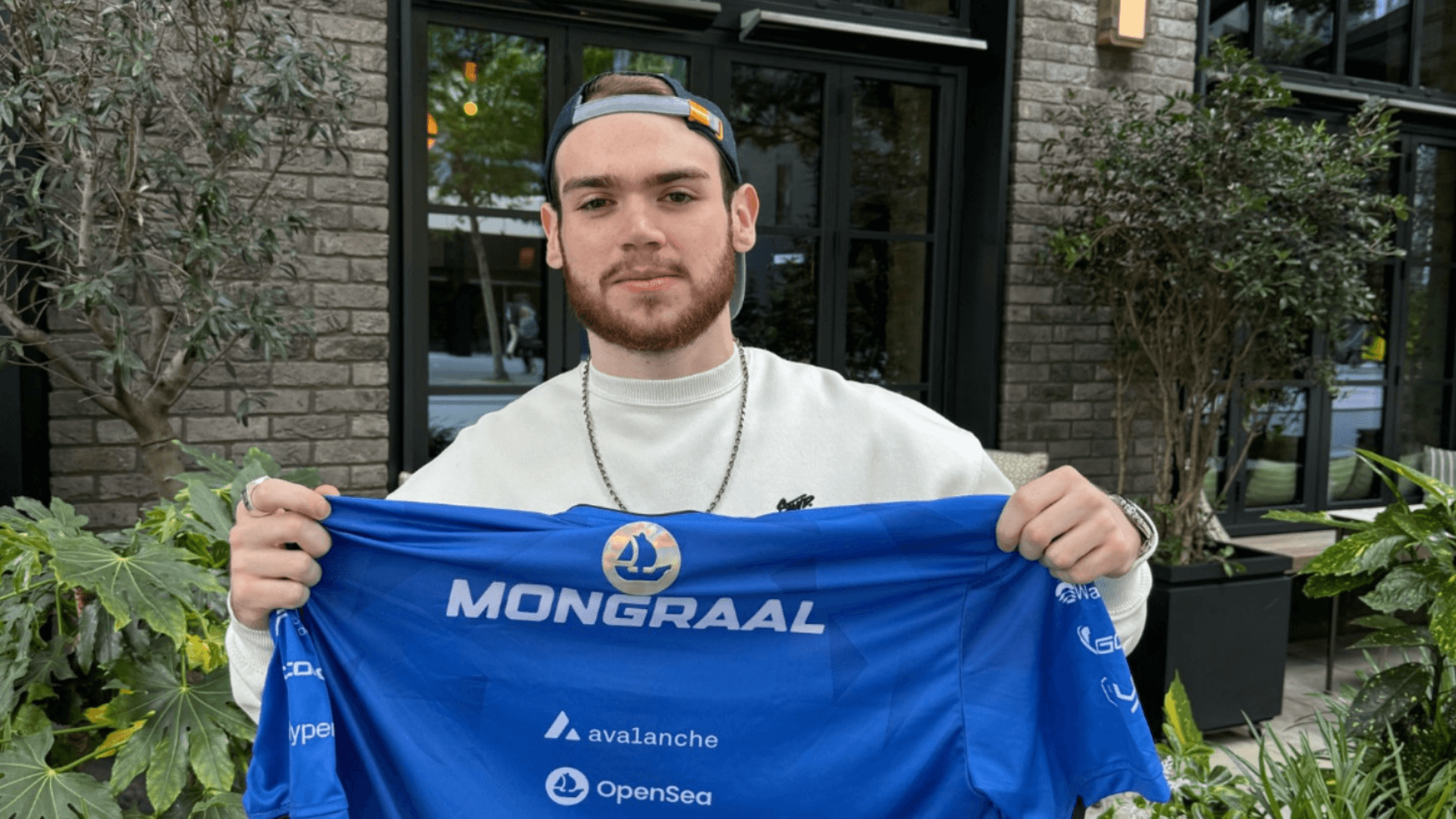 Fortnite Pro Mongraal стал амбассадором OpenSea image