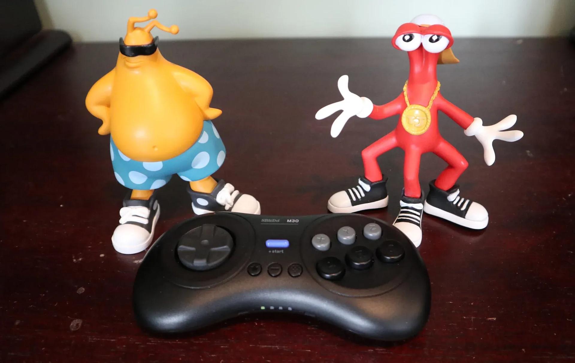 ToeJam & Earl game, 8Bitdo controller ...