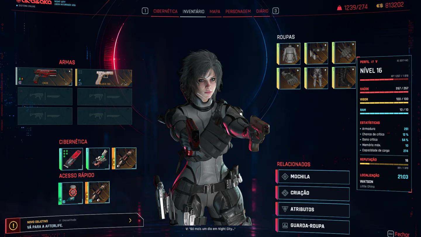 La Chingona Dorada equipada en el espacio de arma principal en Cyberpunk 2077