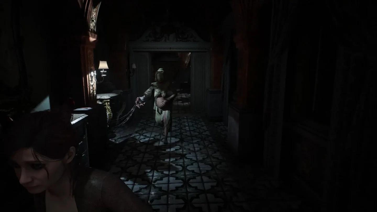 Remothered Red Nuns Legacy Novice enemy pursuing player through dark corridor