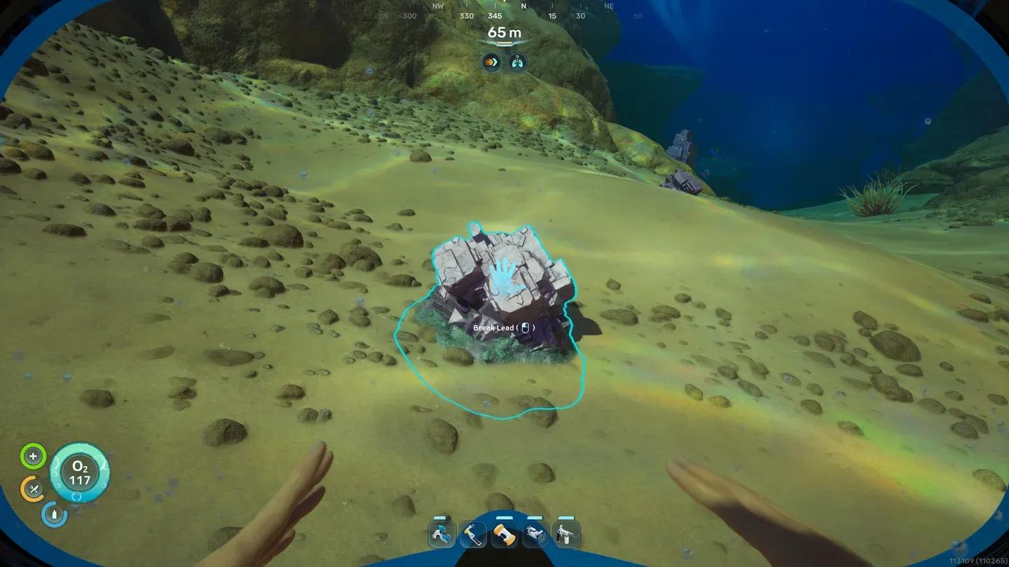 Scattered quartz near Lifepod