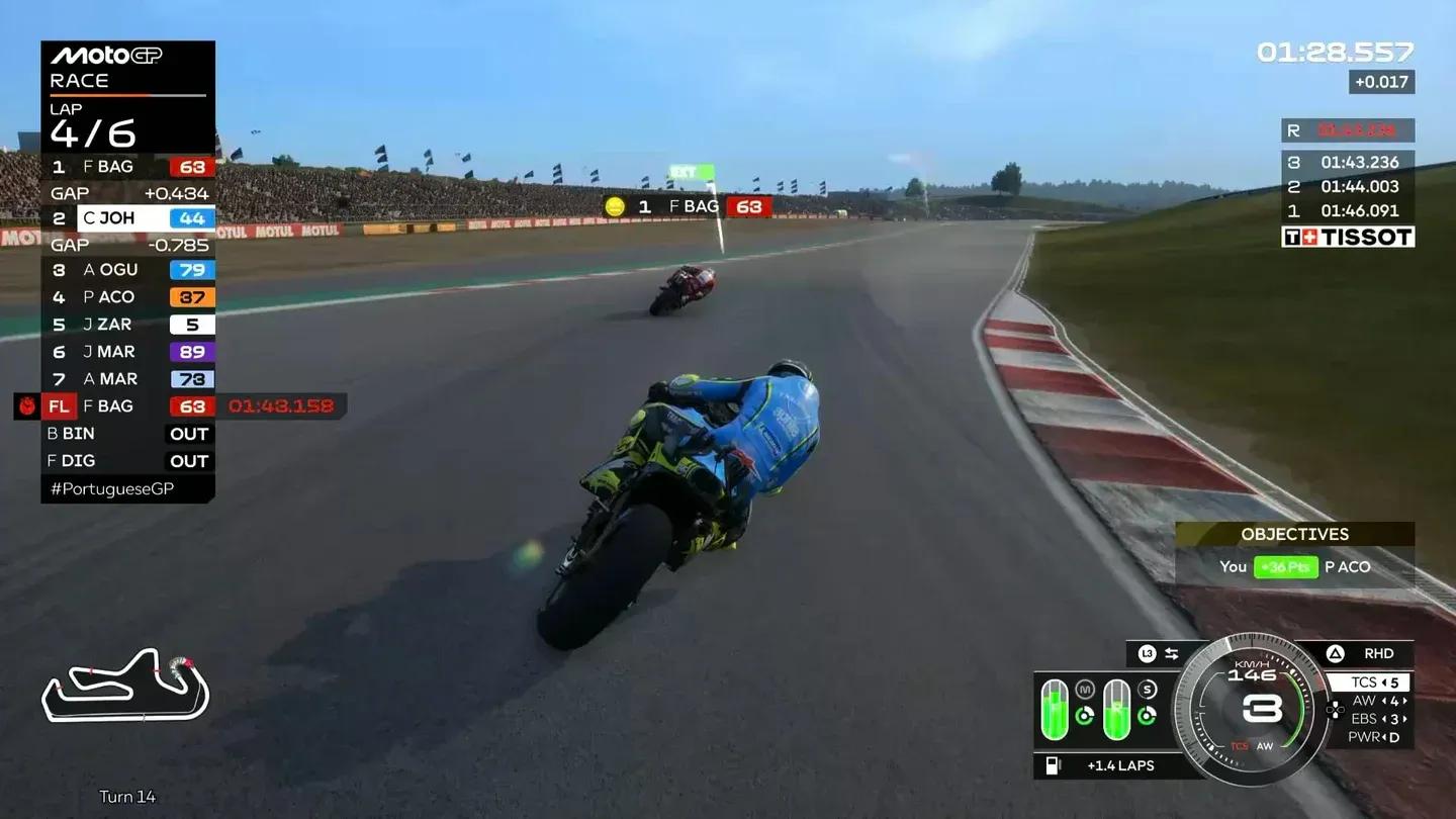 Tire wear and weather HUD