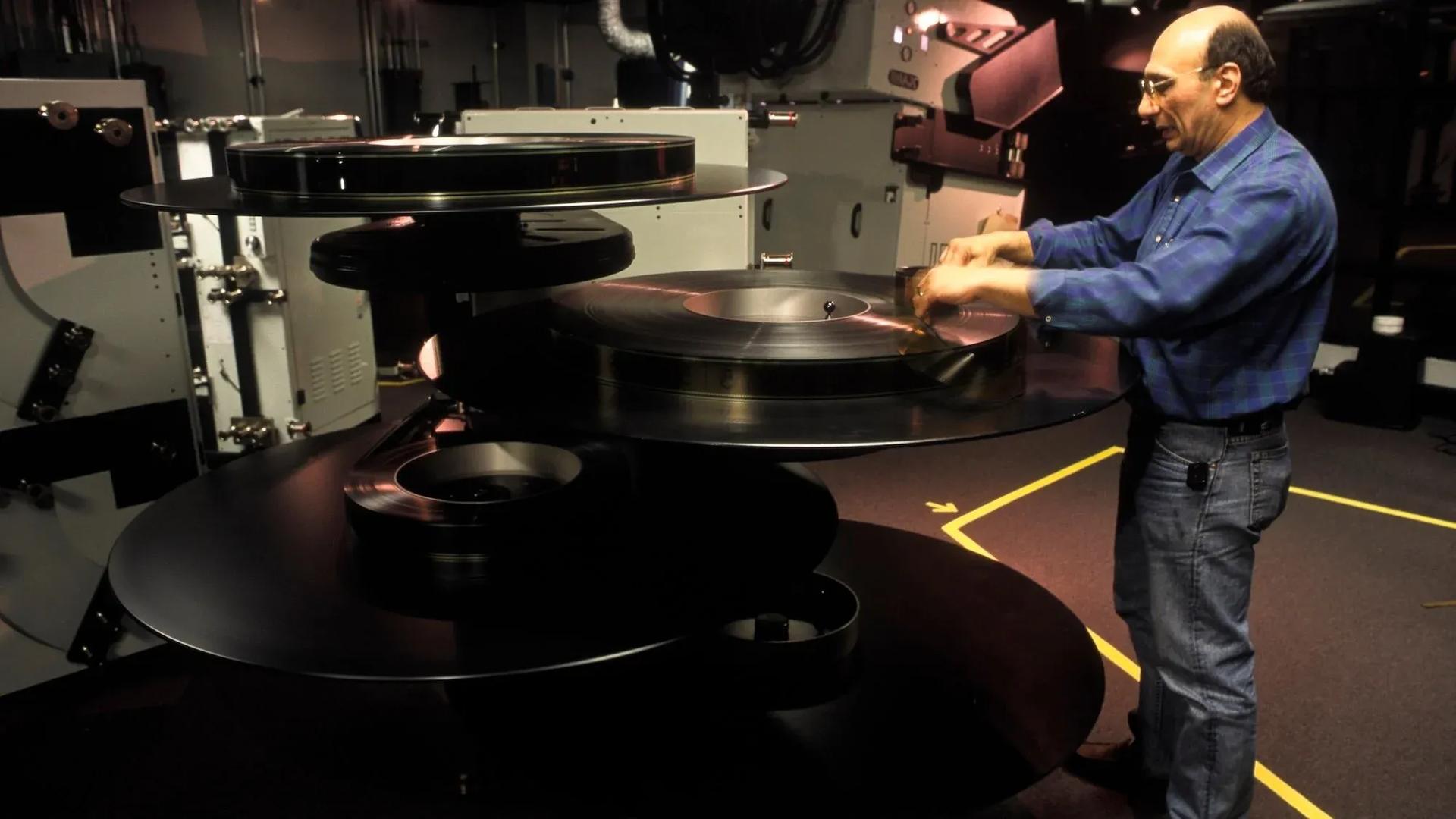 Why 1960s technology makes seeing 'The Odyssey' in 70mm IMAX so difficult |  Popular Science
