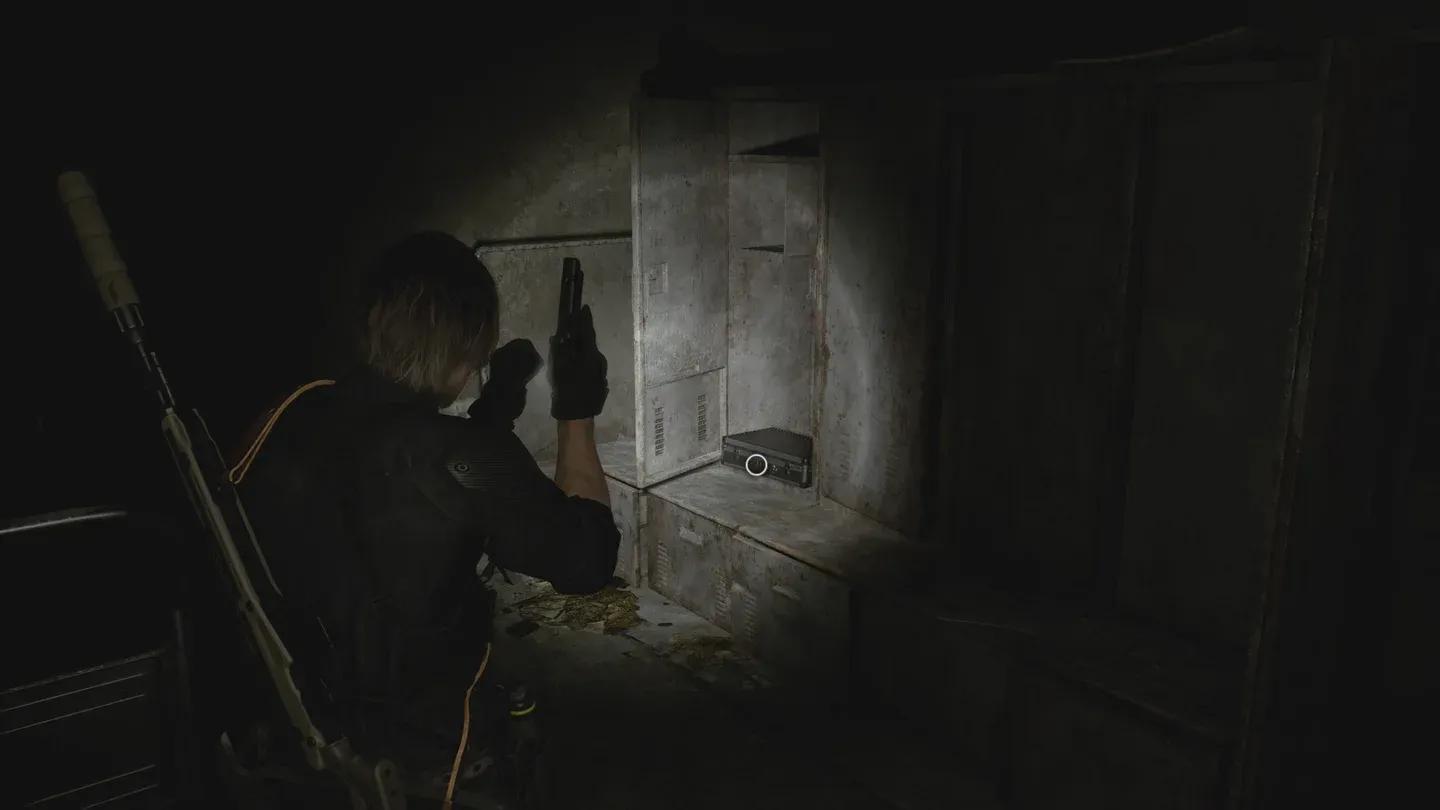 《生化危机：恶灵古堡》女孩真人大小机械人偶粉丝制作 image