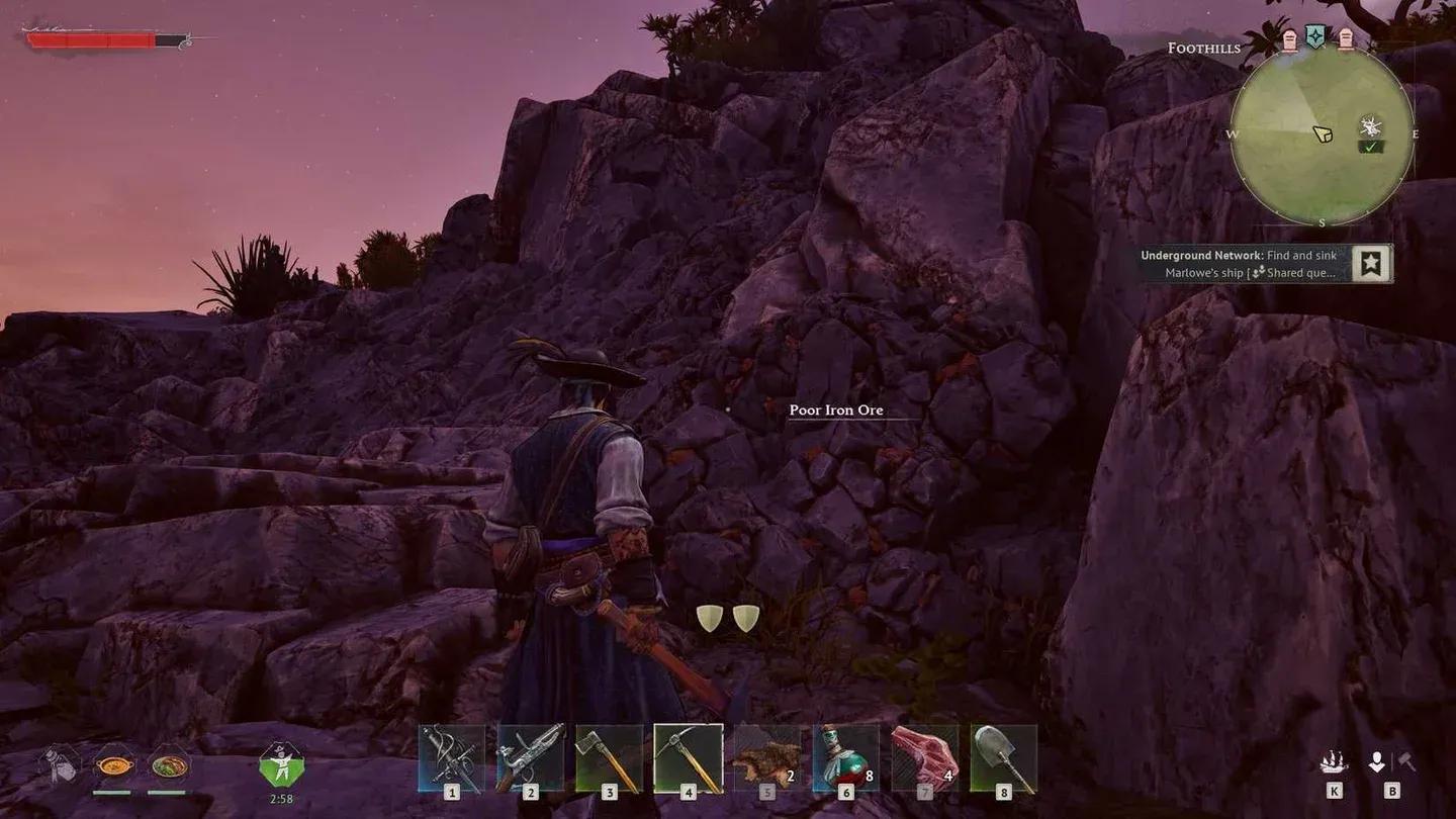 خام الحديد داخل كهف التلال المنخفضة